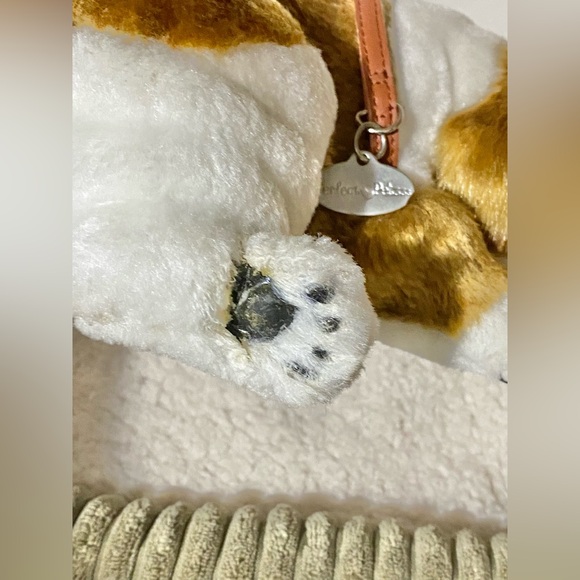 SOLD - WORKING Perfect Petzzz Pet Toy Small Bulldog Sleeping Breathing Puppy Dog - Picture 11 of 16